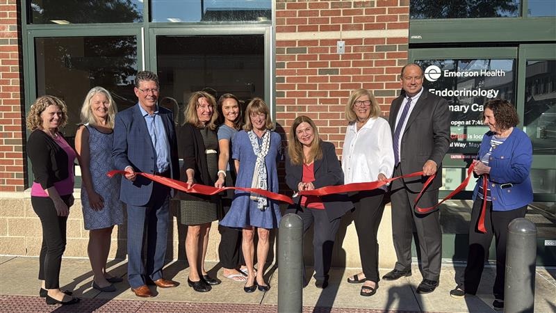 Ribbon Cutting Emerson Health Maynard Primary Care